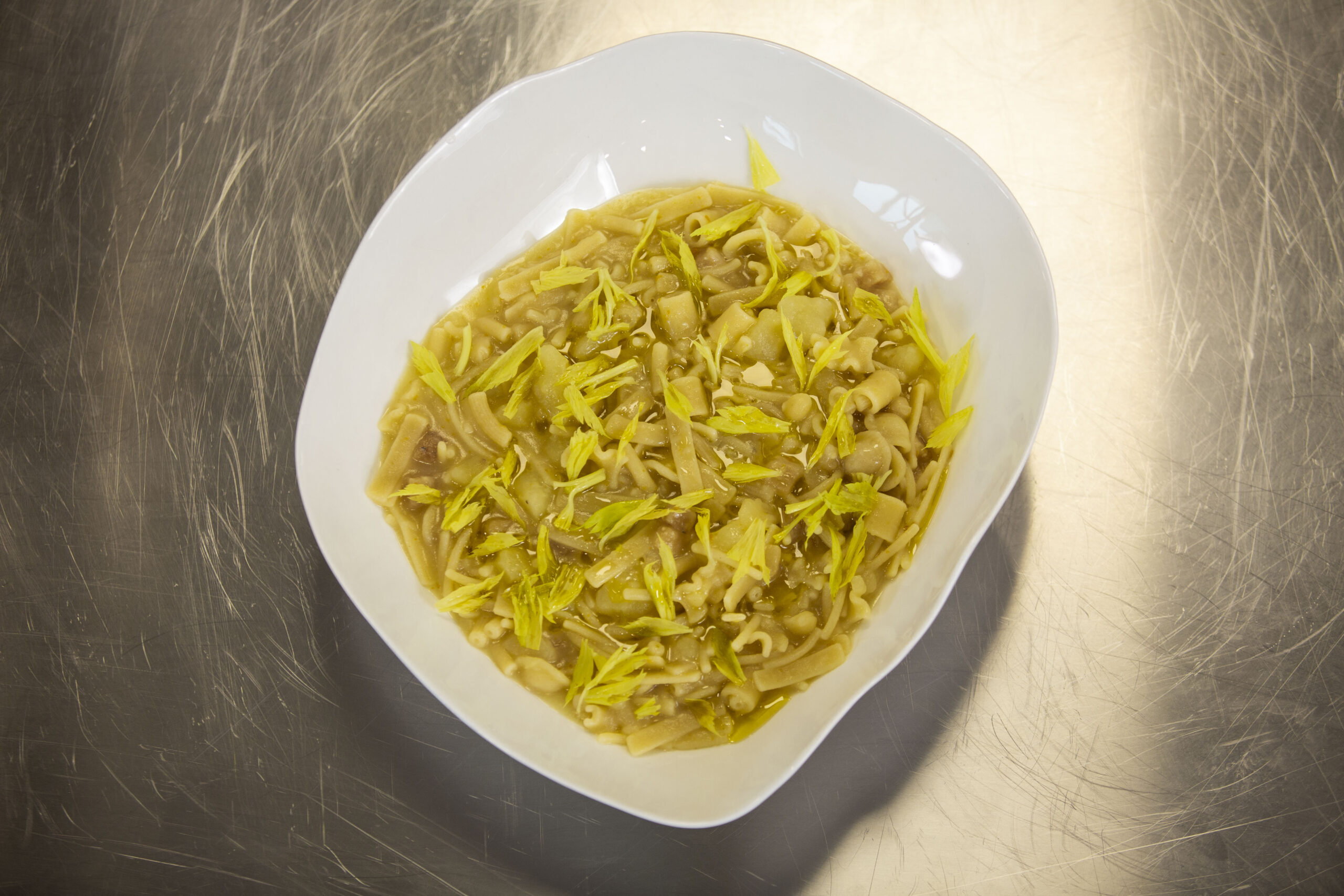 Pasta Mista e patate, crosta di parmigiano e cotenna