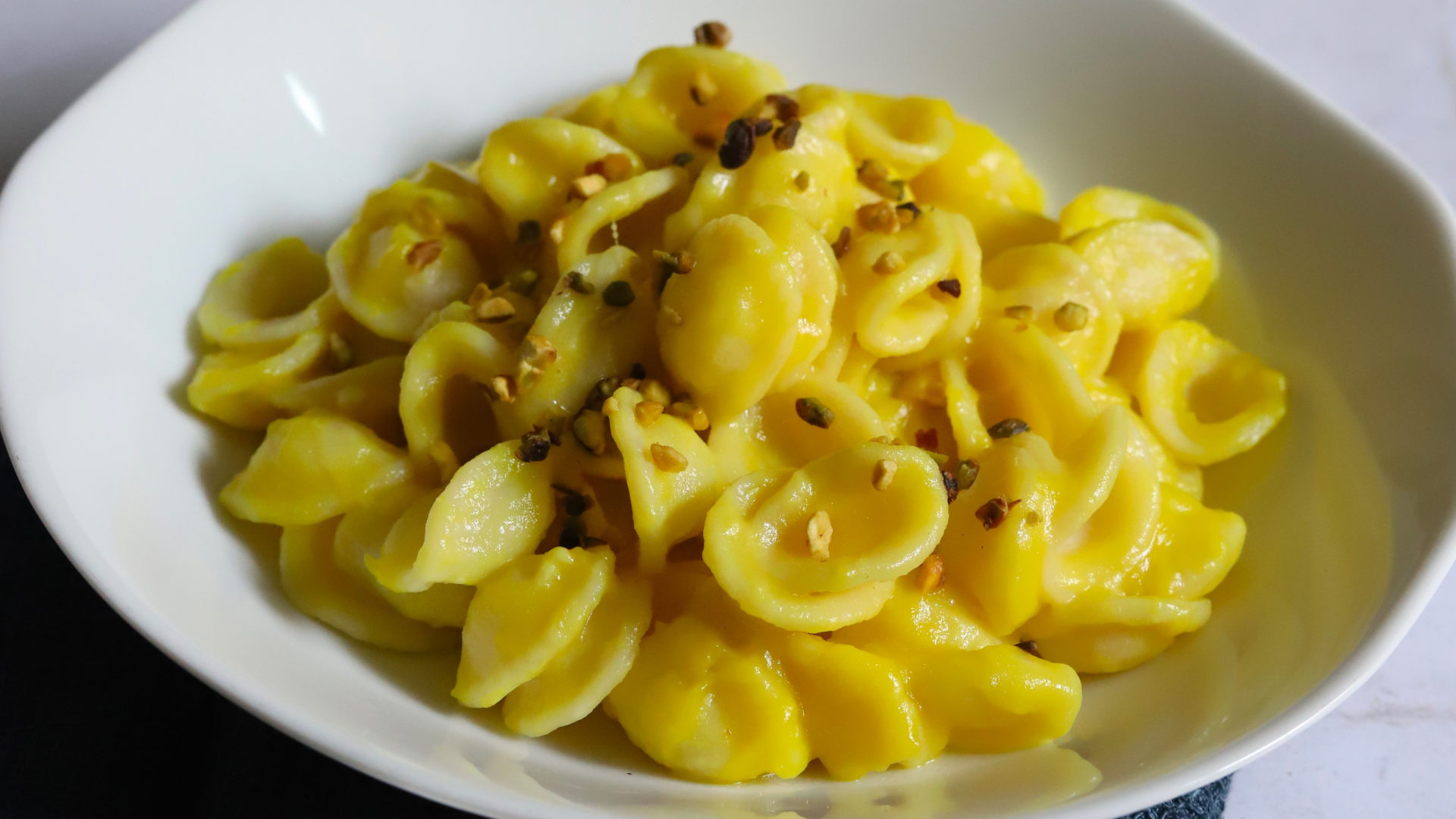 Orecchiette n°91 con crema di porri, patate allo zafferano e provola affumicata-1